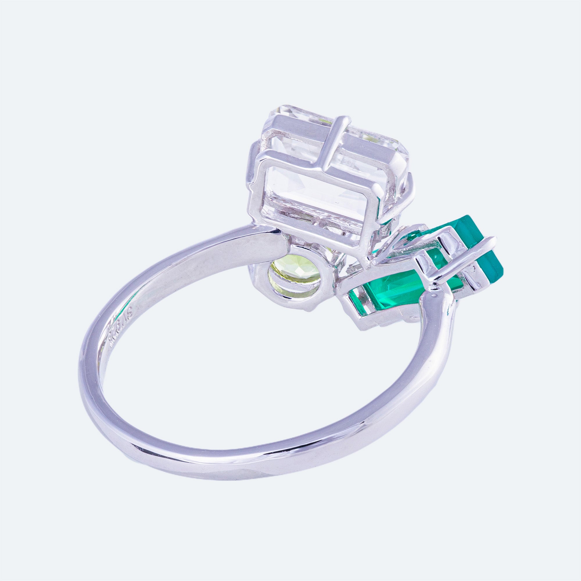 Olivea Ring（オリヴィア）