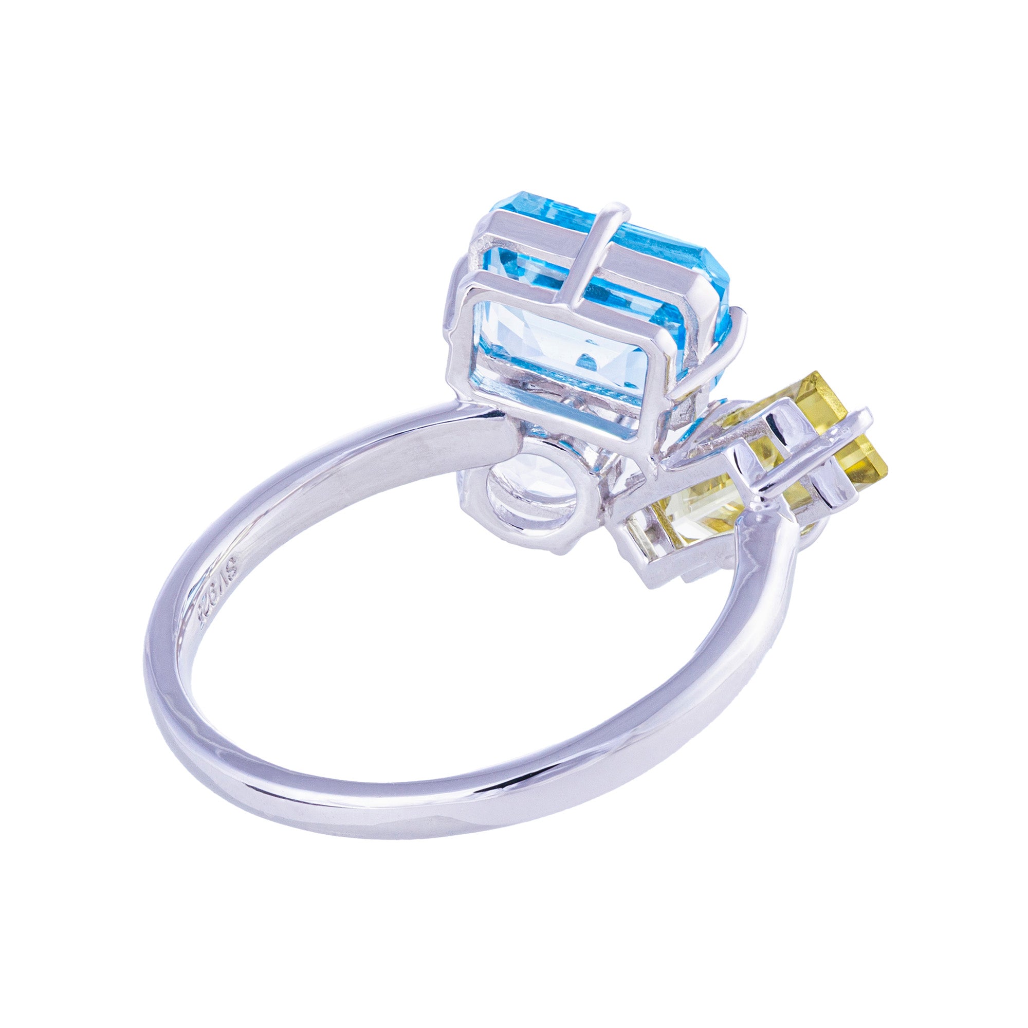 アクア ヴィタ（リング）