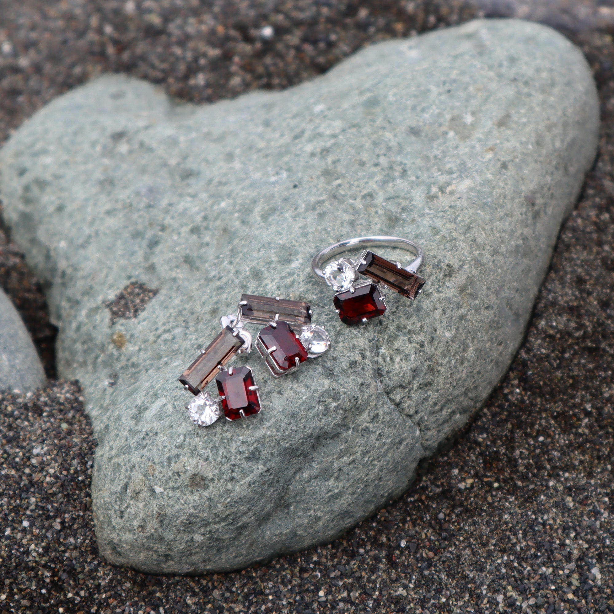 Mallow Pierced earrings（マロウ ピアス）